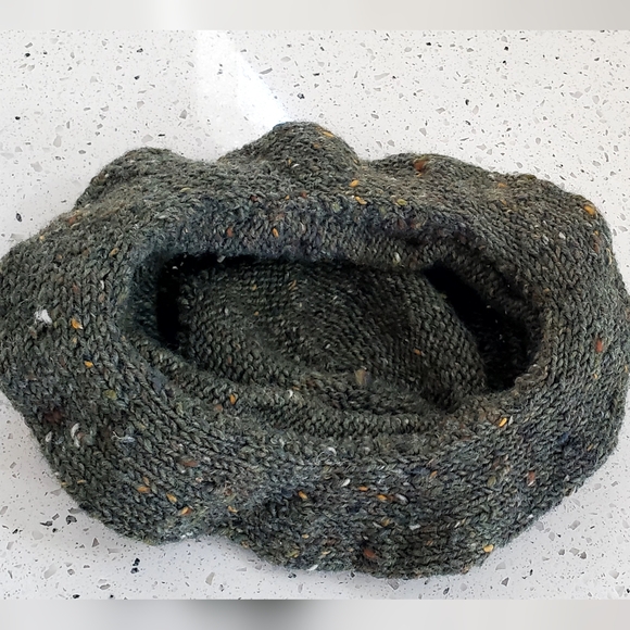 Athena Designs Handknitted Irish Wool Downtown Abbey Hat, Forest Green, NEW - Picture 7 of 13